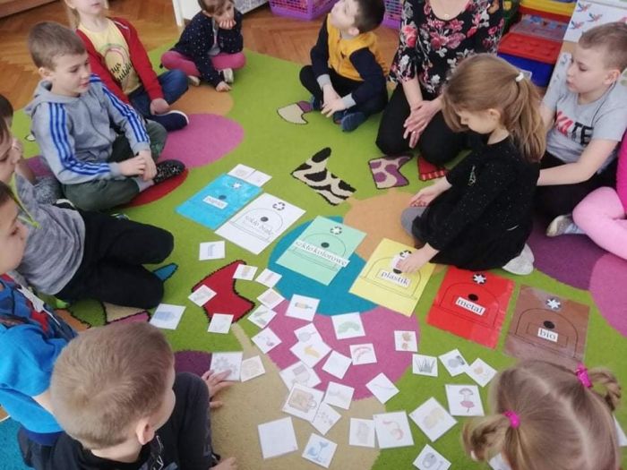 Wiemy jak segregować śmieci - grupa 