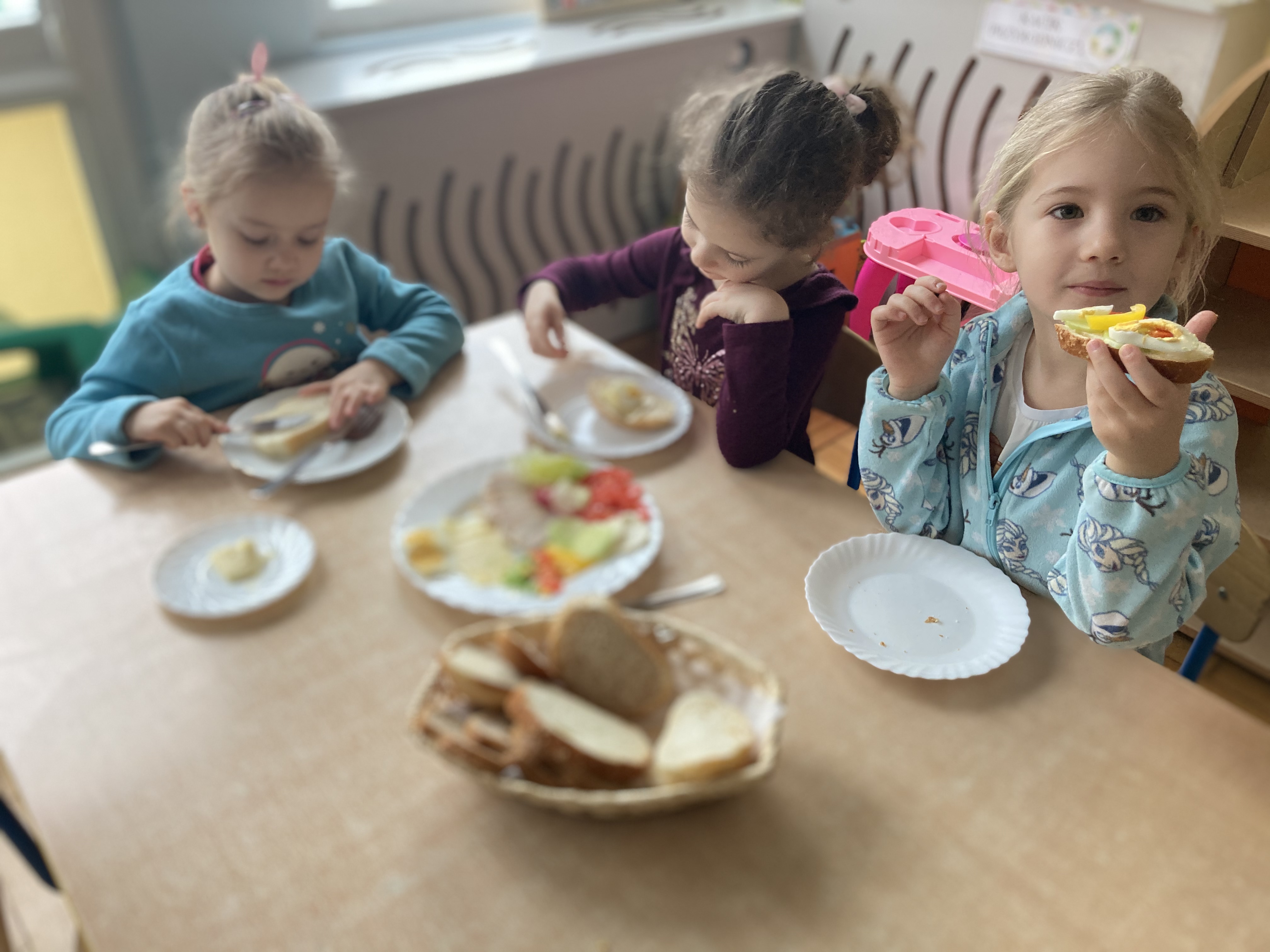 Szwedzki stół - uczymy się samodzielności