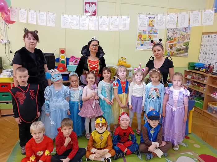 Bal Postaci z Bajek w ,,Biedronkach