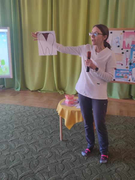 Spotkanie przedszkolaków z panią stomatolog