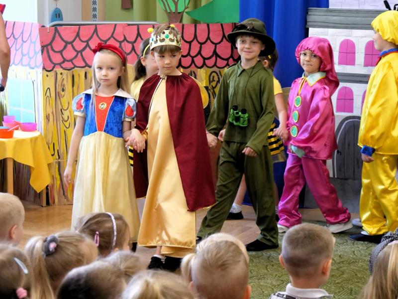 Uroczyste pożegnanie grupy ,,Zajączki